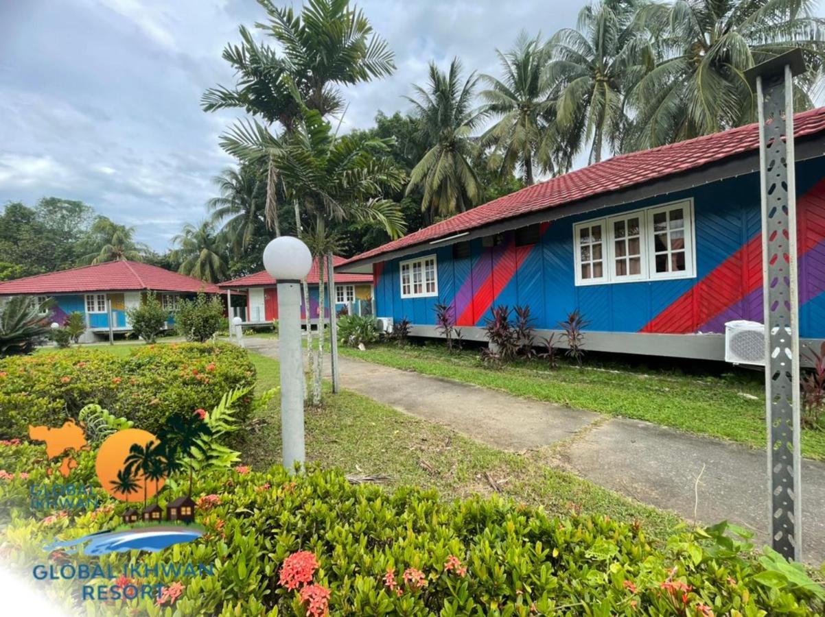 Global Ikhwan Resort Kuah Extérieur photo